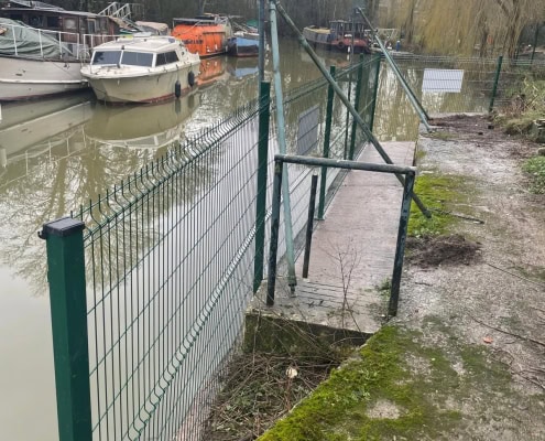 Protek 1000 weldmesh fencing installation alongside a marina in Bristol by Knight Fencing