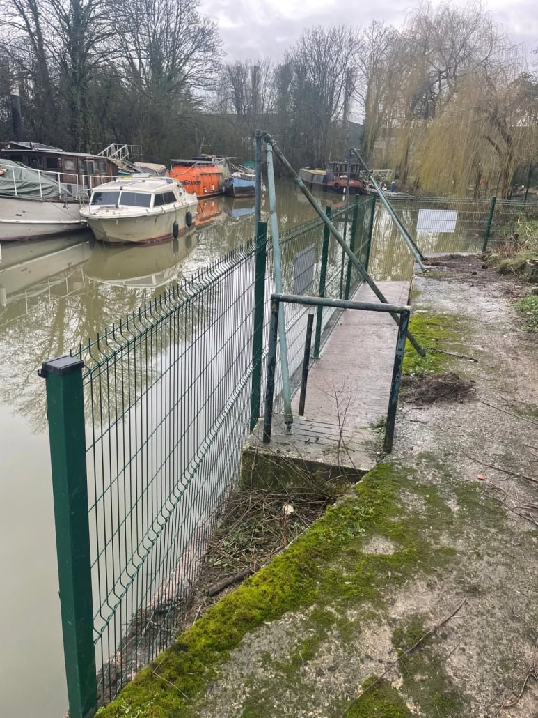Protek 1000 weldmesh fencing installation alongside a marina in Bristol by Knight Fencing