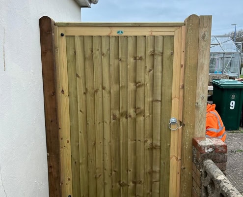 Closeboard Gate for side entrance