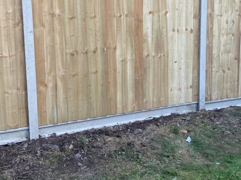 Concrete Gravel Board Erected