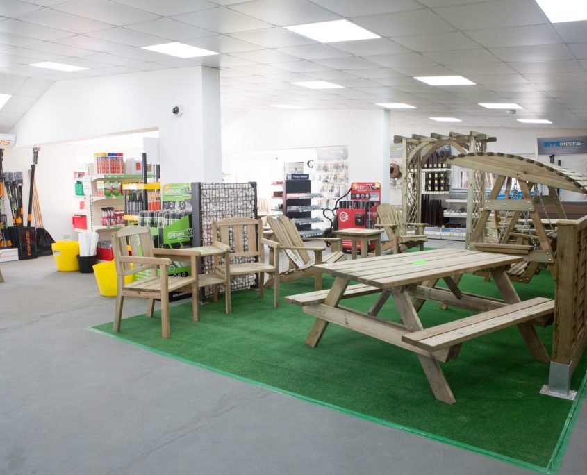 Apprenticeship scheme at Knight Fencing